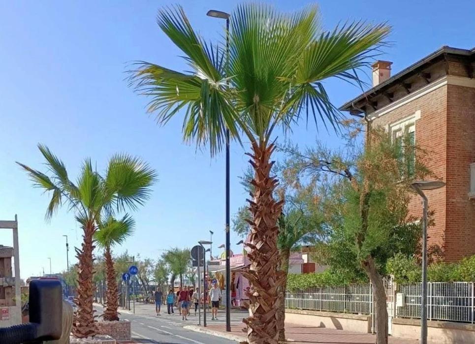 Appartamento In Villa Pesaro Exteriör bild